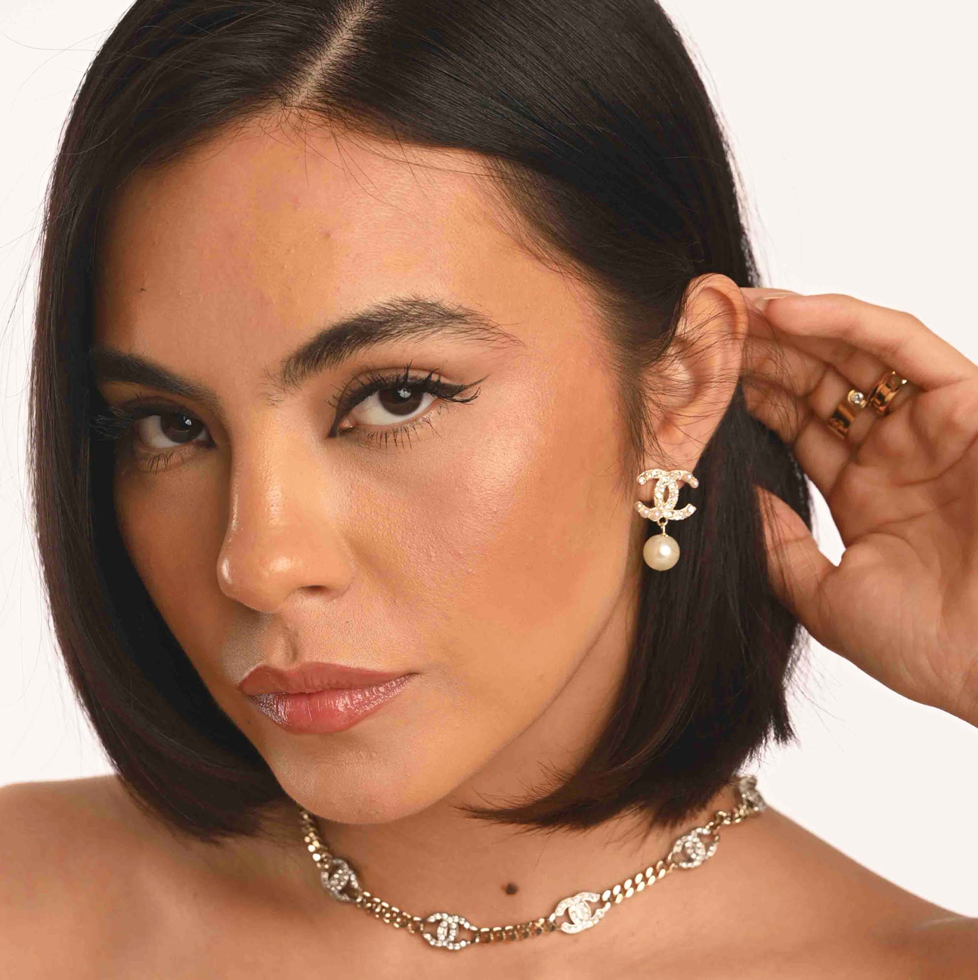 aretes chanel con perla