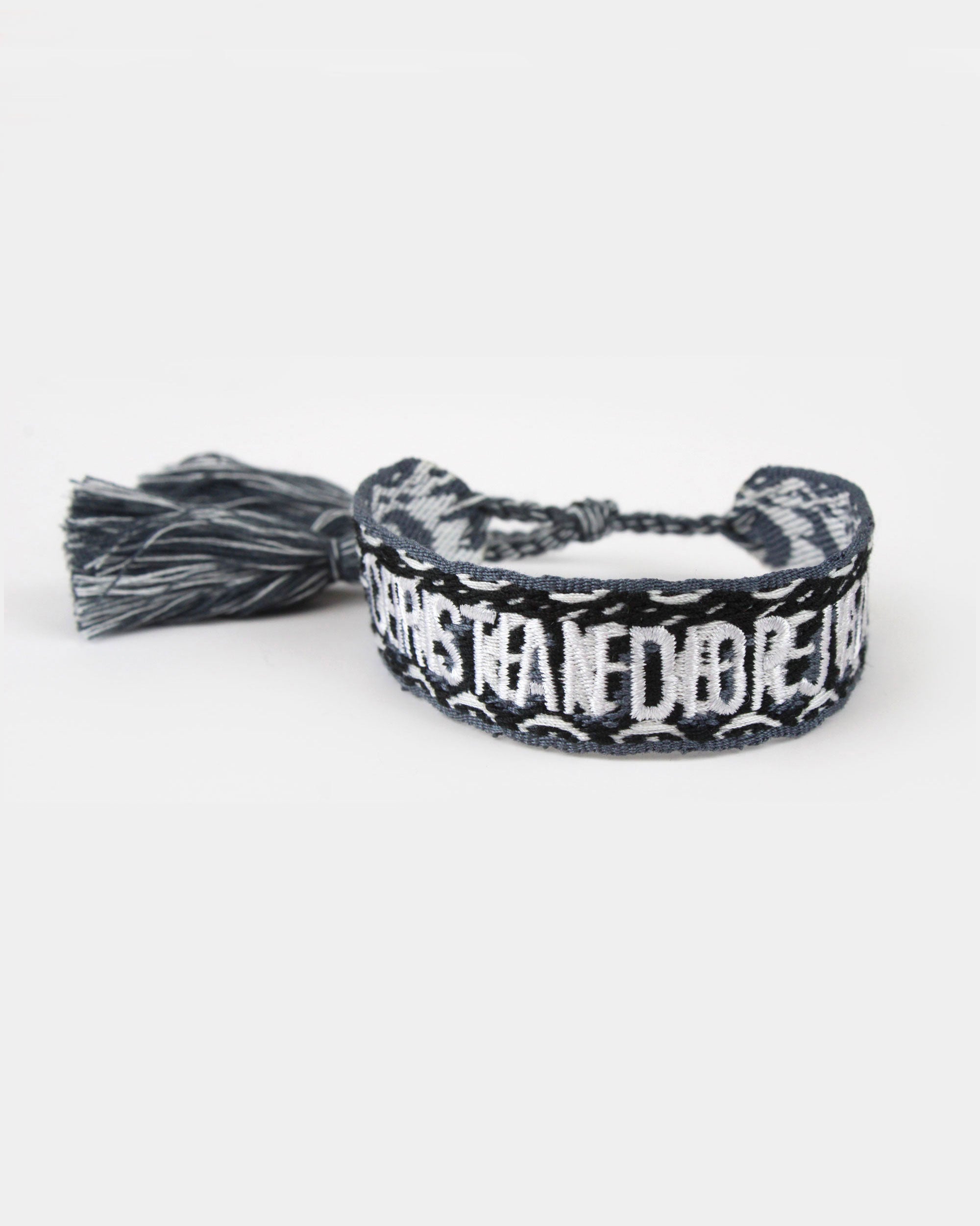 Pulsera Tejida 29