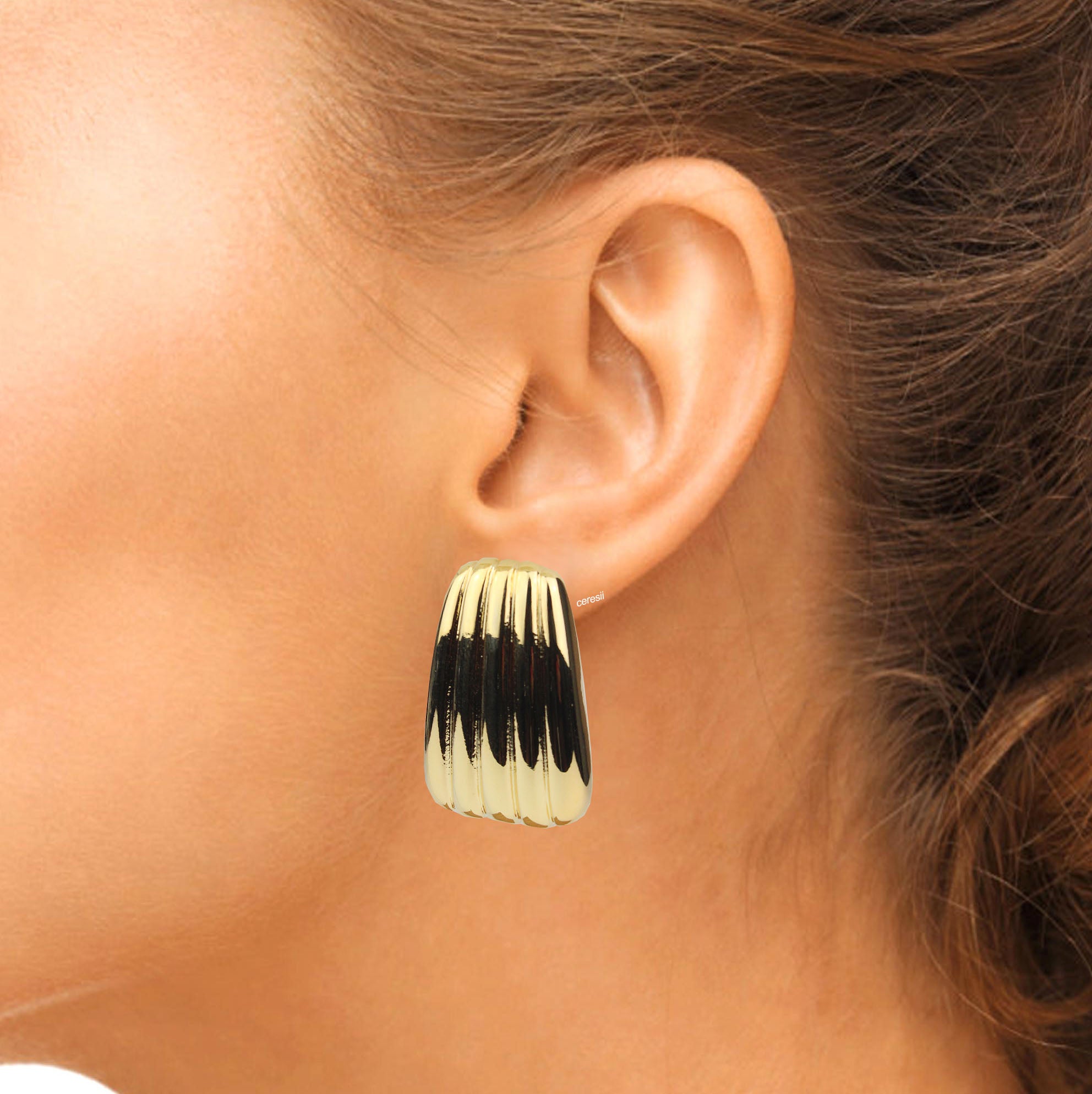 aretes dorados