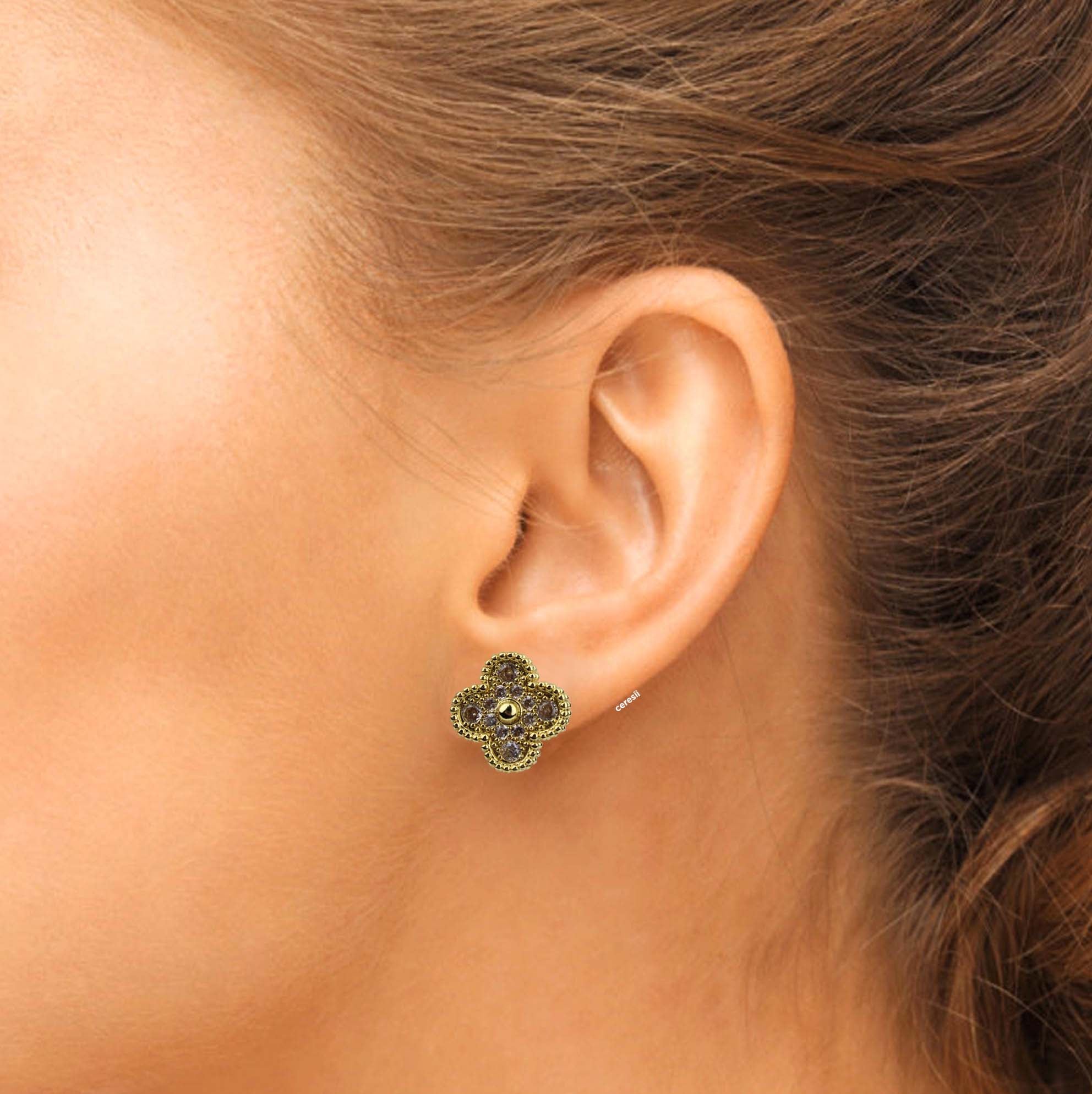 Aretes Tipo V C 8