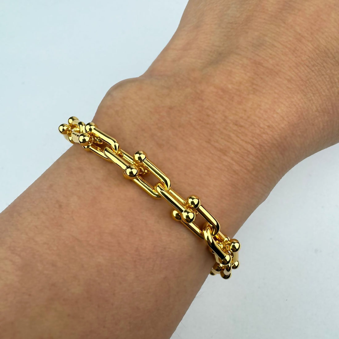 Pulsera Tipo T Dorada