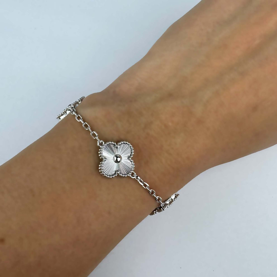 Pulsera Tipo V C 17
