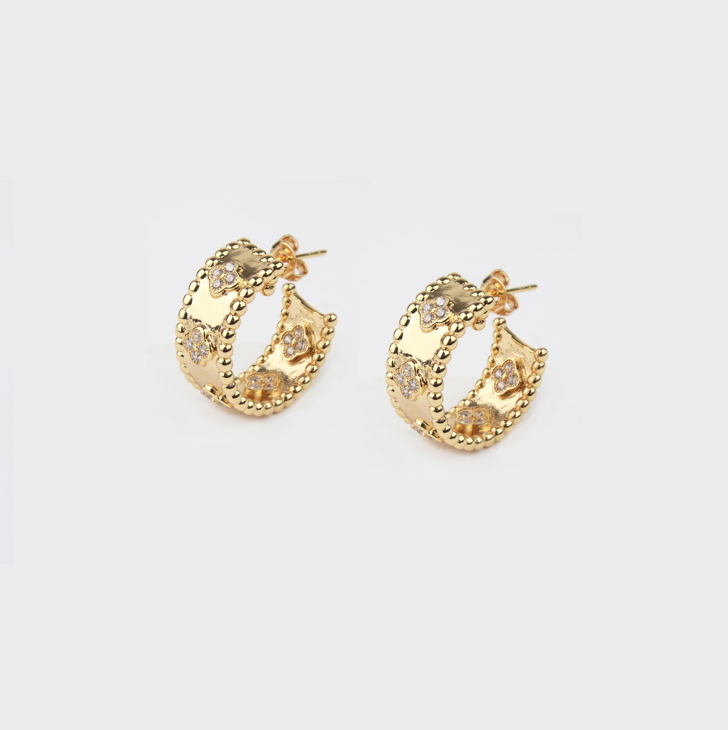 Aretes de aro Perlée Clovers Van Cleef