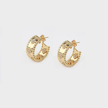 Aretes de aro Perlée Clovers Van Cleef